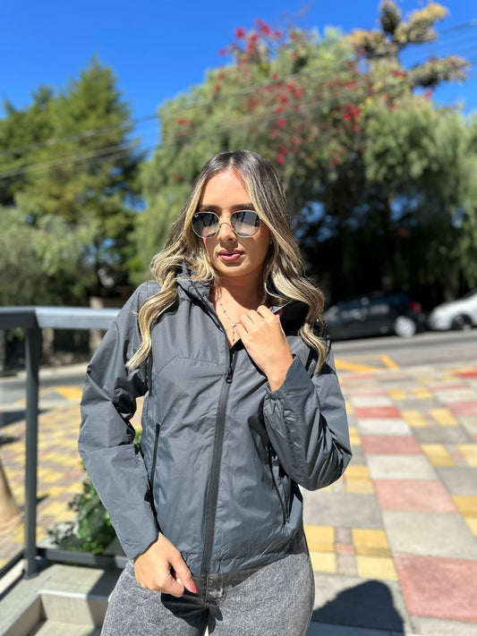 Jaqueta corta vento chumbo