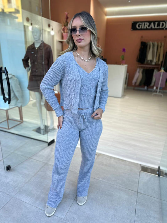 Tri conjunto de tricô cinza