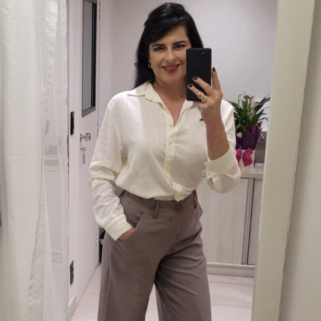 Calça Alfaiataria na Cor Cinza